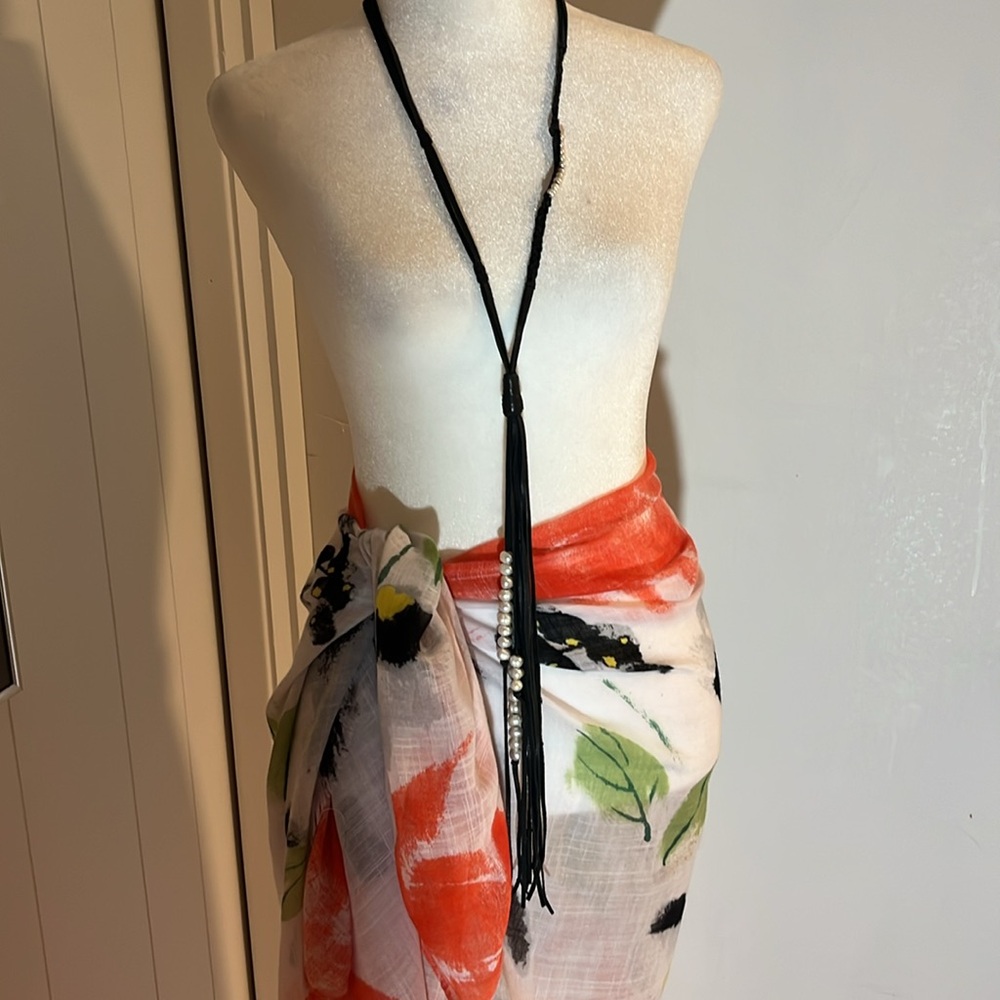 Lariat leather/sheepskin & pearly beads